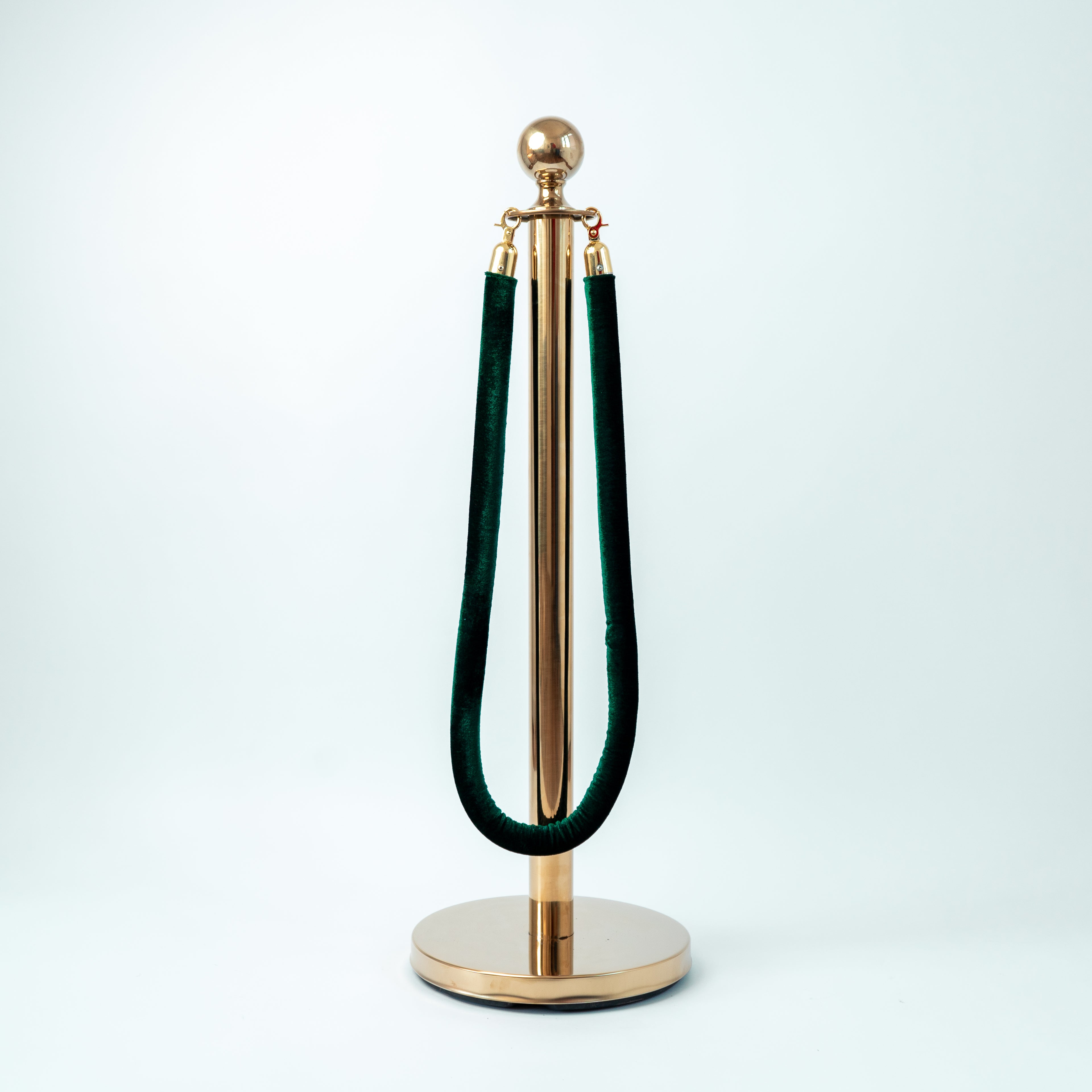 SEPARADOR DE FILA TIPO EMPERADOR, CON CORDON TERCIOPELO