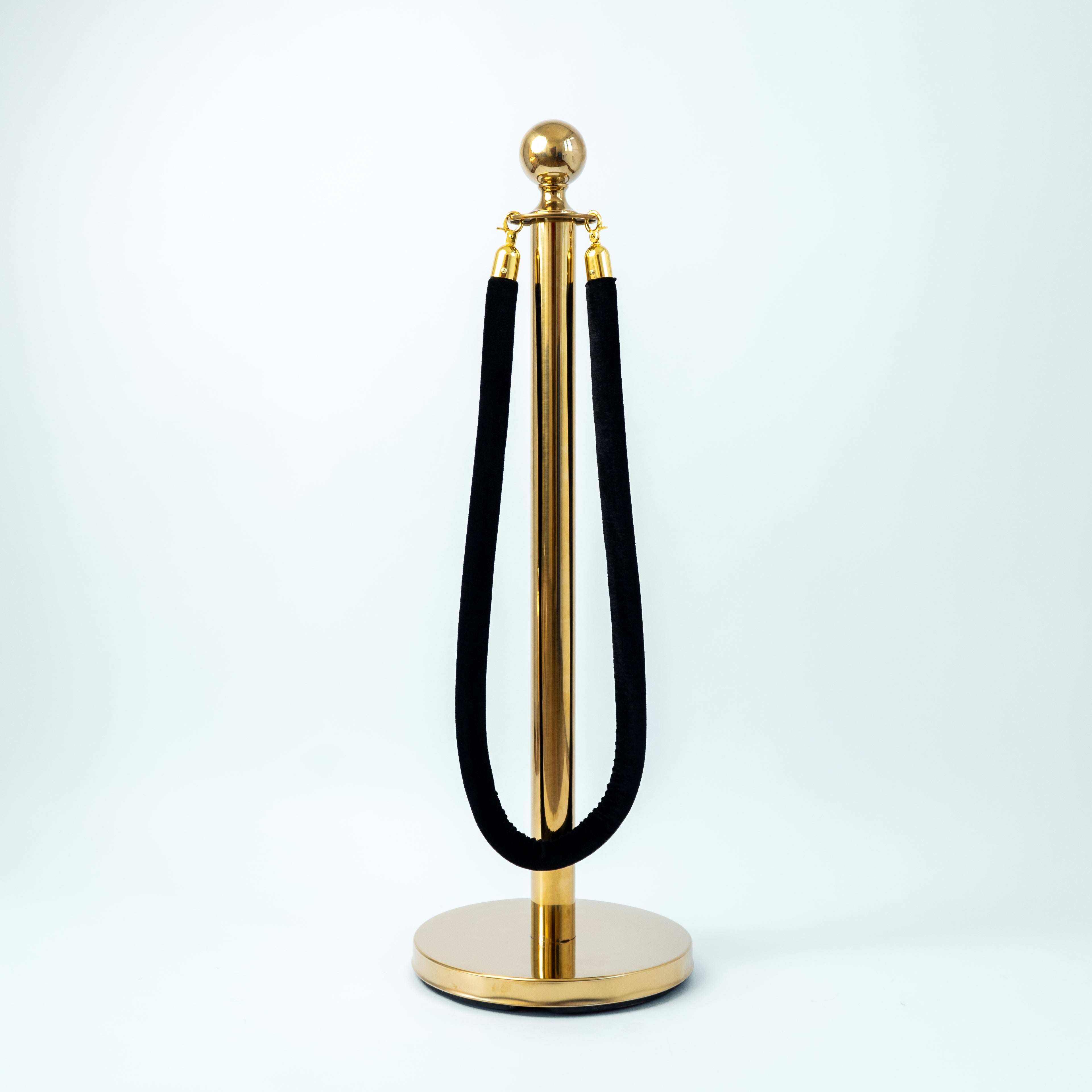 SEPARADOR DE FILA TIPO EMPERADOR, CON CORDON TERCIOPELO